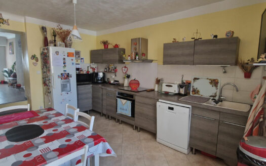 TRETS – maison/villa 10 pieces