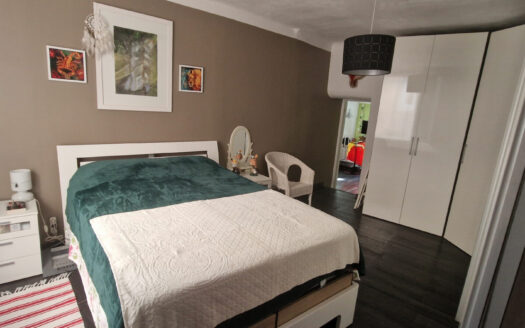 TRETS – maison/villa 10 pieces