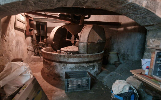 TRETS – maison/villa 10 pieces