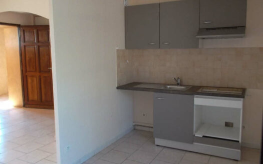 ST MAXIMIN LA STE BAUME – appartement 2 pieces