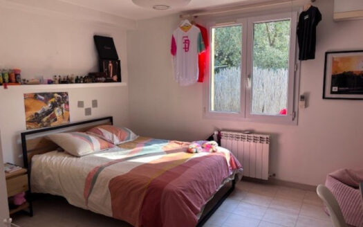 POURRIERES – maison/villa 4 pieces