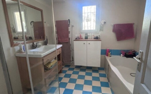 POURRIERES – maison/villa 4 pieces