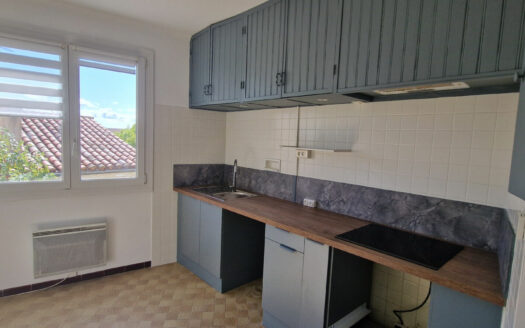 PUYLOUBIER – appartement 3 pieces