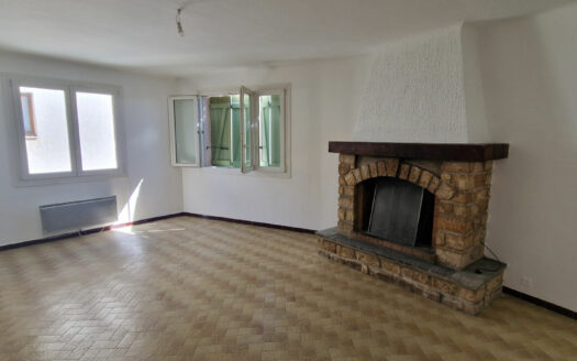 PUYLOUBIER – appartement 3 pieces