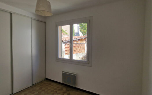 PUYLOUBIER – appartement 3 pieces